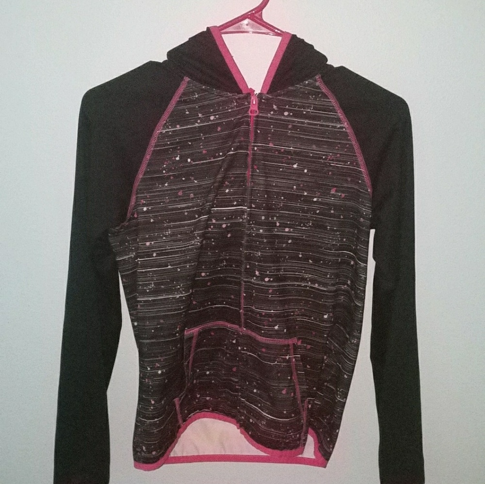 Light hooded sweatshirt